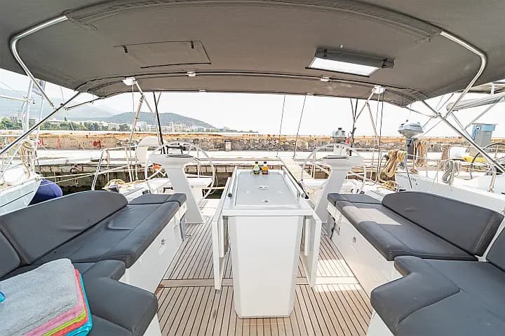 Oceanis 46.1 in Volos / Port of Volos - Photo 4