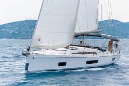 Oceanis 46.1 in Volos / Port of Volos thumbnail 4