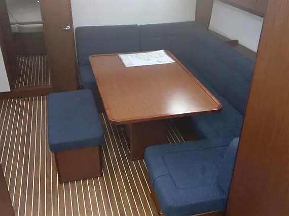 Bavaria Cruiser 46 in Sicily / Palermo / Marina Villa Igiea - Photo 3