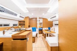 Sun Odyssey 410 in Lavrion Main Port thumbnail 27
