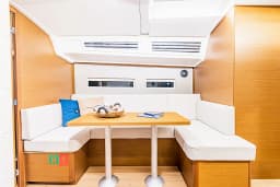 Sun Odyssey 410 in Lavrion Main Port thumbnail 28