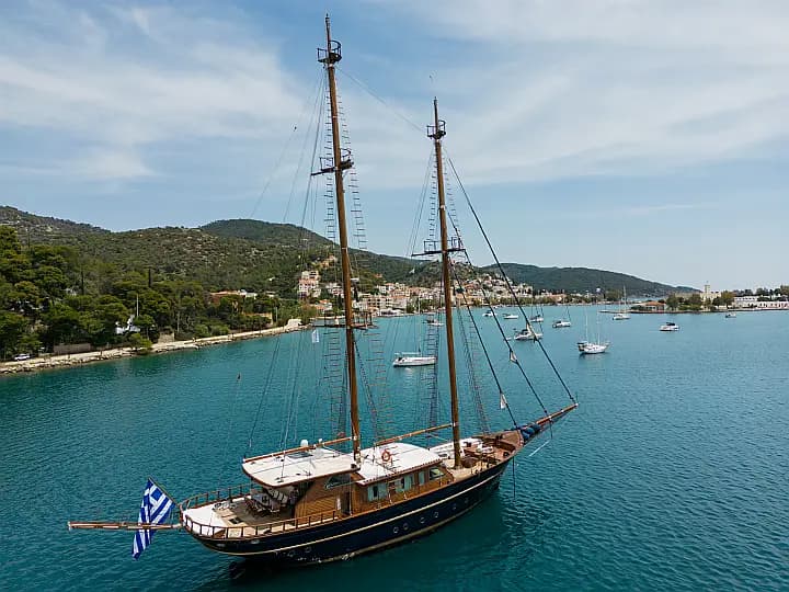 Gulet in Athens / Alimos Marina - Photo 4