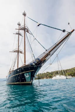 Gulet in Athens / Alimos Marina thumbnail 31