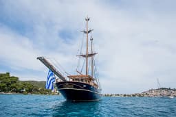Gulet in Athens / Alimos Marina thumbnail 33