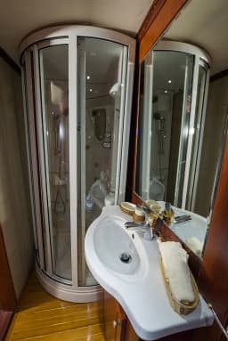 Gulet in Athens / Alimos Marina thumbnail 8