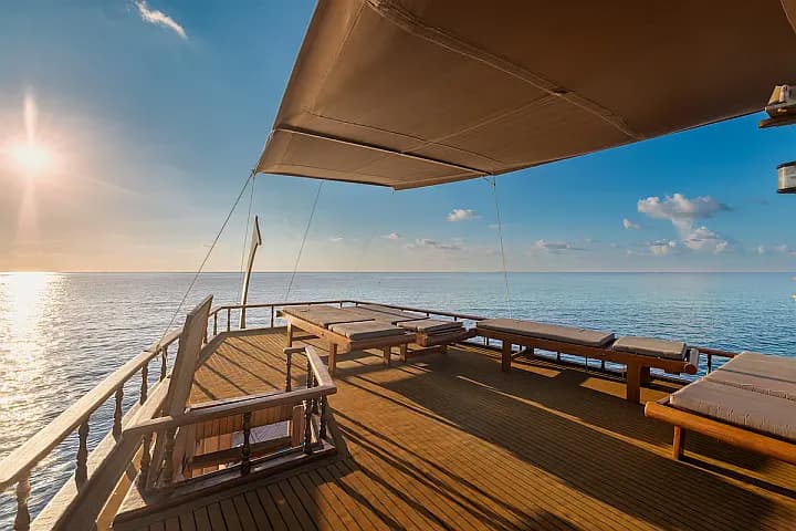Wooden motor yacht in Maldives / Malé - Photo 5