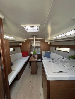 Oceanis 34.1 in Split / ACI Marina Split thumbnail 25
