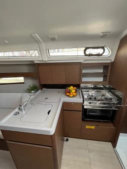 Oceanis 34.1 in Split / ACI Marina Split thumbnail 28