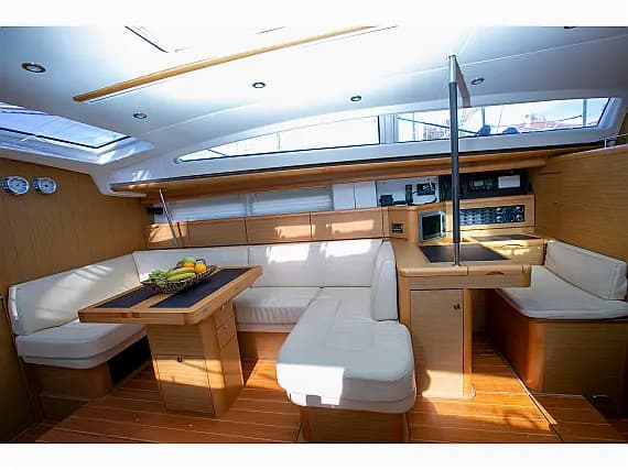 Jeanneau 57 in Athens / Alimos Marina - Photo 3