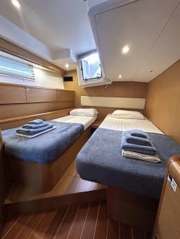 Jeanneau 57 in Athens / Alimos Marina thumbnail 21