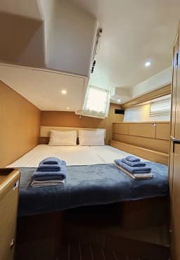 Jeanneau 57 in Athens / Alimos Marina thumbnail 23