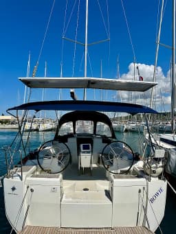 Sun Odyssey 419 in Sukošan / D-Marin Dalmacija Marina thumbnail 9
