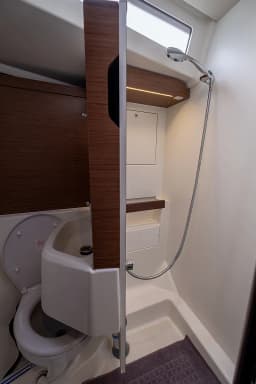 Oceanis 51.1 in Lefkada / D-Marin Marina Lefkas thumbnail 14
