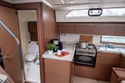 Oceanis 51.1 in Lefkada / D-Marin Marina Lefkas thumbnail 30