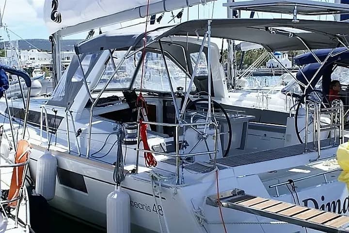 Oceanis 48 in Skiathos - Photo 4