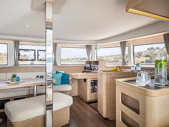 Lagoon 42 in Porto Cheli - Photo 3