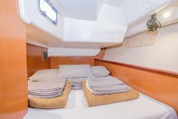 Oceanis 43 in Kos / Marina Kos thumbnail 12