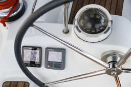 Oceanis 43 in Lefkada / Nikiana Marina thumbnail 21