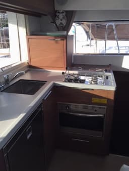 Lagoon 40 in Athens / Alimos Marina thumbnail 13