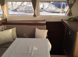 Lagoon 40 in Athens / Alimos Marina thumbnail 15