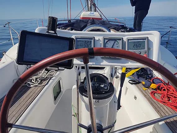 Sun Odyssey 32i in Saint-Quay-Portrieux / Port d'Armor - Photo 1