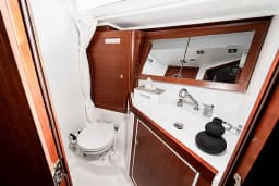 Oceanis 45 in Šibenik / D-Marin Marina Mandalina thumbnail 29