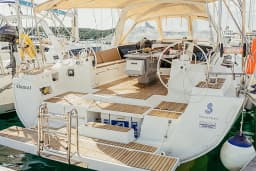 Oceanis 45 in Šibenik / D-Marin Marina Mandalina thumbnail 30