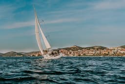 Oceanis 45 in Šibenik / D-Marin Marina Mandalina thumbnail 5