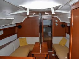 Oceanis 34 in San Pietro / Carloforte thumbnail 3
