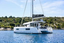Lagoon 40 in Primošten / Marina Kremik thumbnail 9