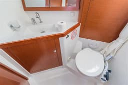 Oceanis 45 in Split / ACI Marina Split thumbnail 13