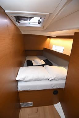 Sun Odyssey 490 in Dubrovnik / ACI Marina Dubrovnik thumbnail 14
