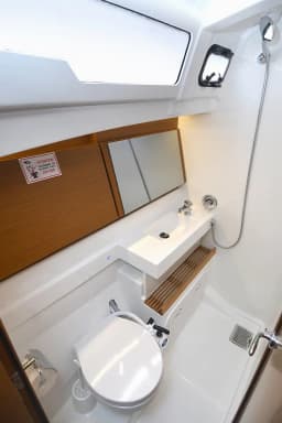 Sun Odyssey 490 in Dubrovnik / ACI Marina Dubrovnik thumbnail 3