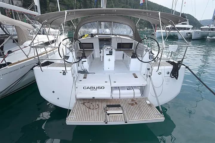 Sun Odyssey 490 in Dubrovnik / ACI Marina Dubrovnik - Photo 5