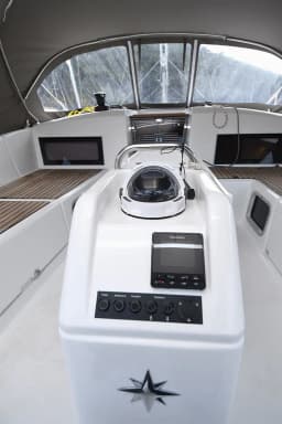 Sun Odyssey 490 in Dubrovnik / ACI Marina Dubrovnik thumbnail 8