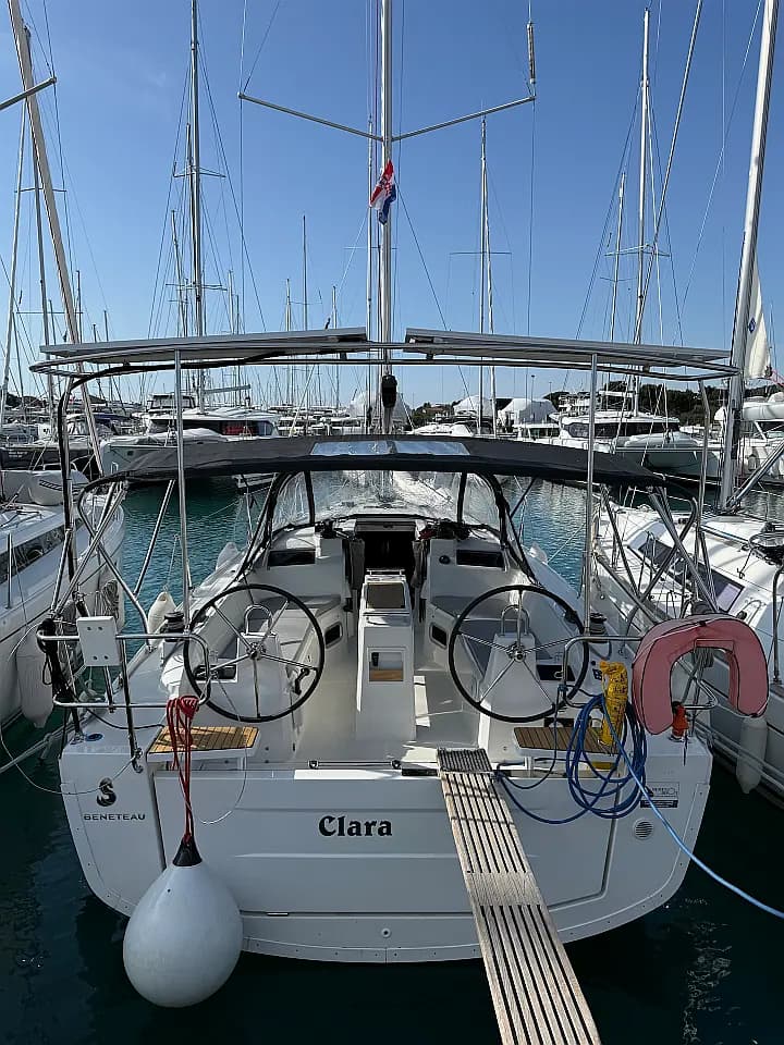 Oceanis 34.1 in Sukošan / D-Marin Dalmacija Marina - Photo 5