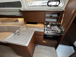 Oceanis 34.1 in Sukošan / D-Marin Dalmacija Marina thumbnail 6