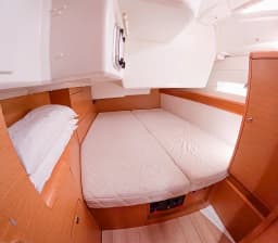 Sun Odyssey 519 in Ibiza / Marina Port Ibiza thumbnail 7