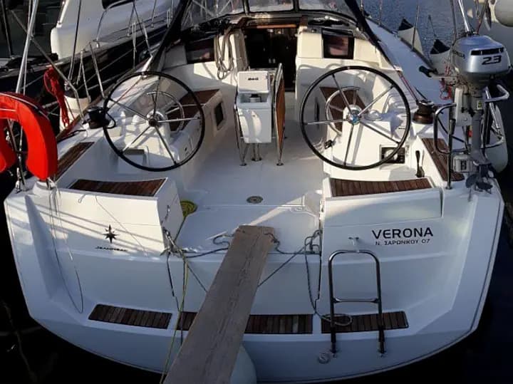 Sun Odyssey 389 in Corfu / Gouvia / D-Marin Marina Gouvia - Photo 4