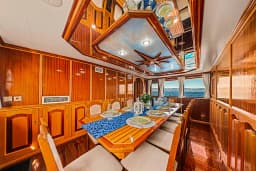 Motoryacht in Rijeka thumbnail 3