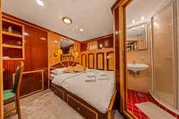 Motoryacht in Rijeka thumbnail 30