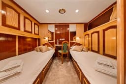 Motoryacht in Rijeka thumbnail 32