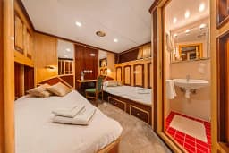 Motoryacht in Rijeka thumbnail 33
