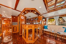 Motoryacht in Rijeka thumbnail 37
