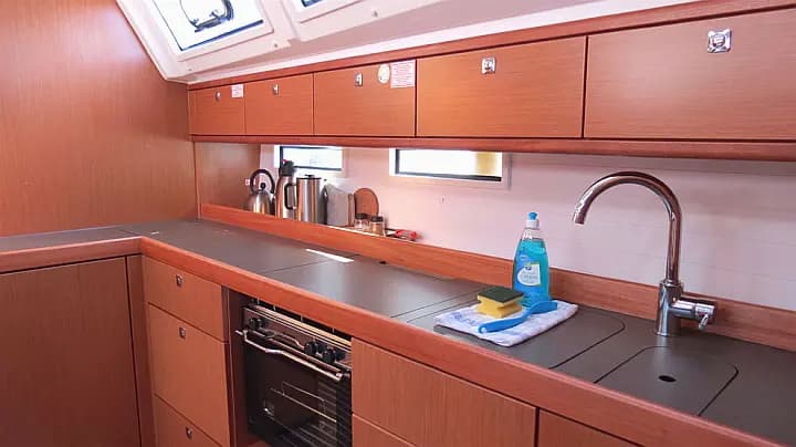 Bavaria Cruiser 46 in Göcek / Marinturk Village Port - Photo 4