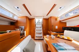 Sun Odyssey 479 in Lefkada / Nydri / Hotel Armonia thumbnail 8