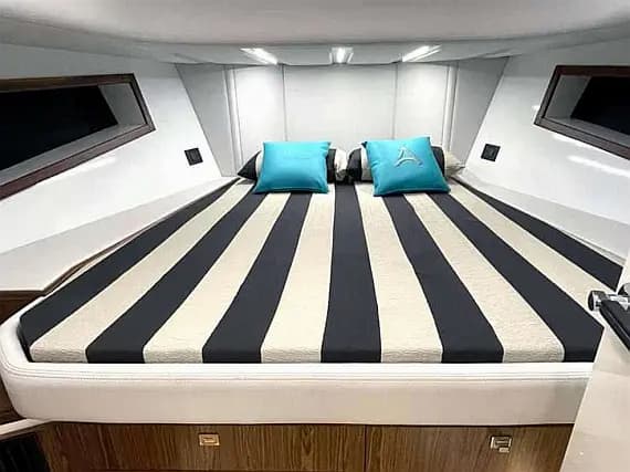 Italyure 38 in Mallorca / Palma de Mallorca / La Lonja Marina Charter - Photo 3
