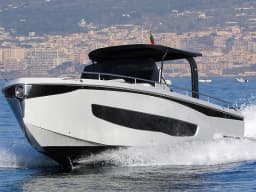 Italyure 38 in Mallorca / Palma de Mallorca / La Lonja Marina Charter thumbnail 7