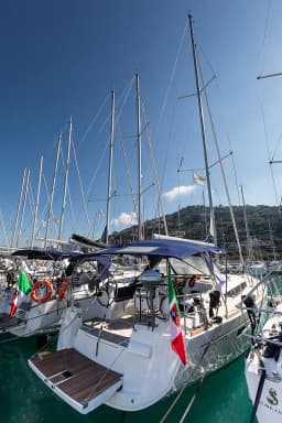 Sun Odyssey 479 in Sardinia / Olbia / Marina di Olbia thumbnail 8