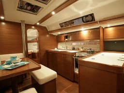 Dufour 405 in San Pietro / Carloforte thumbnail 2